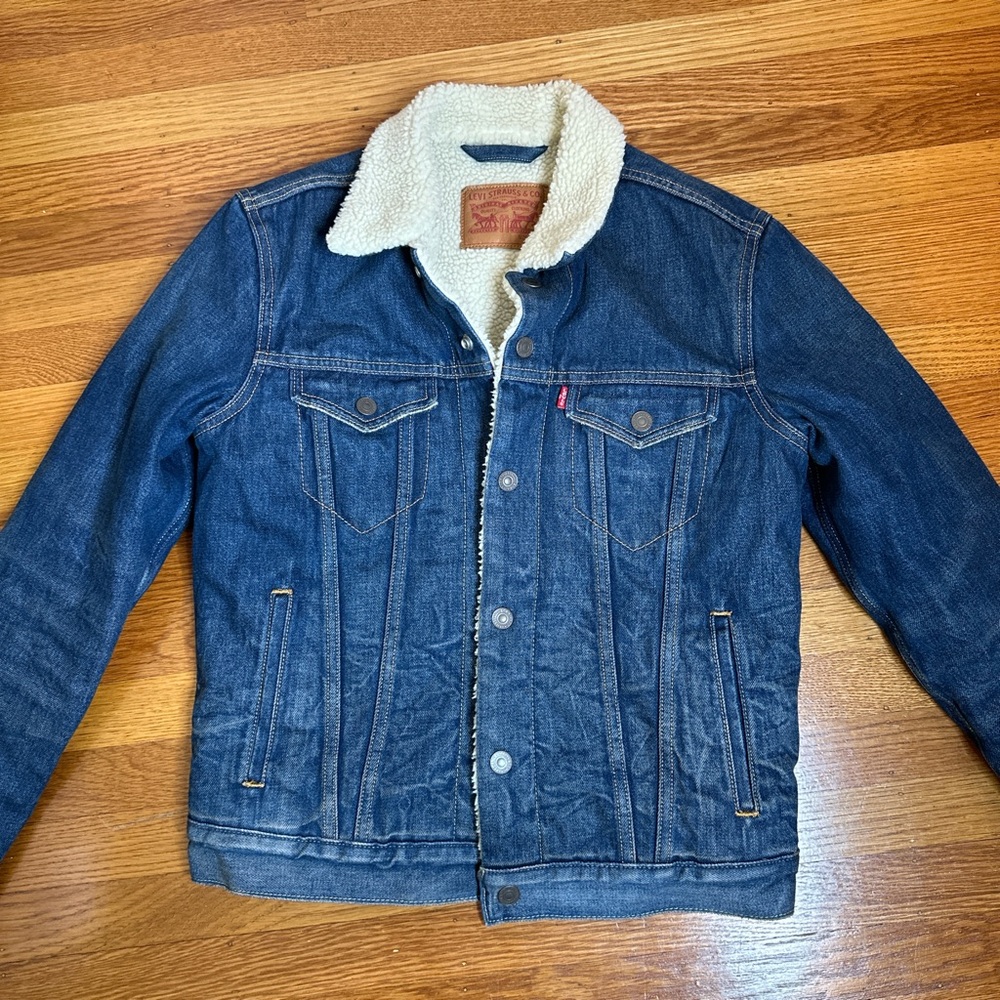 Levi’s Sherpa trucker denim jacket dark blue BRAND NEW,